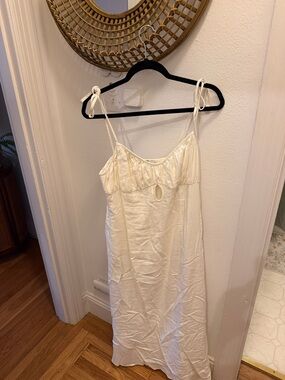 NA-KD Cream Tie-Shoulder midi linen dress